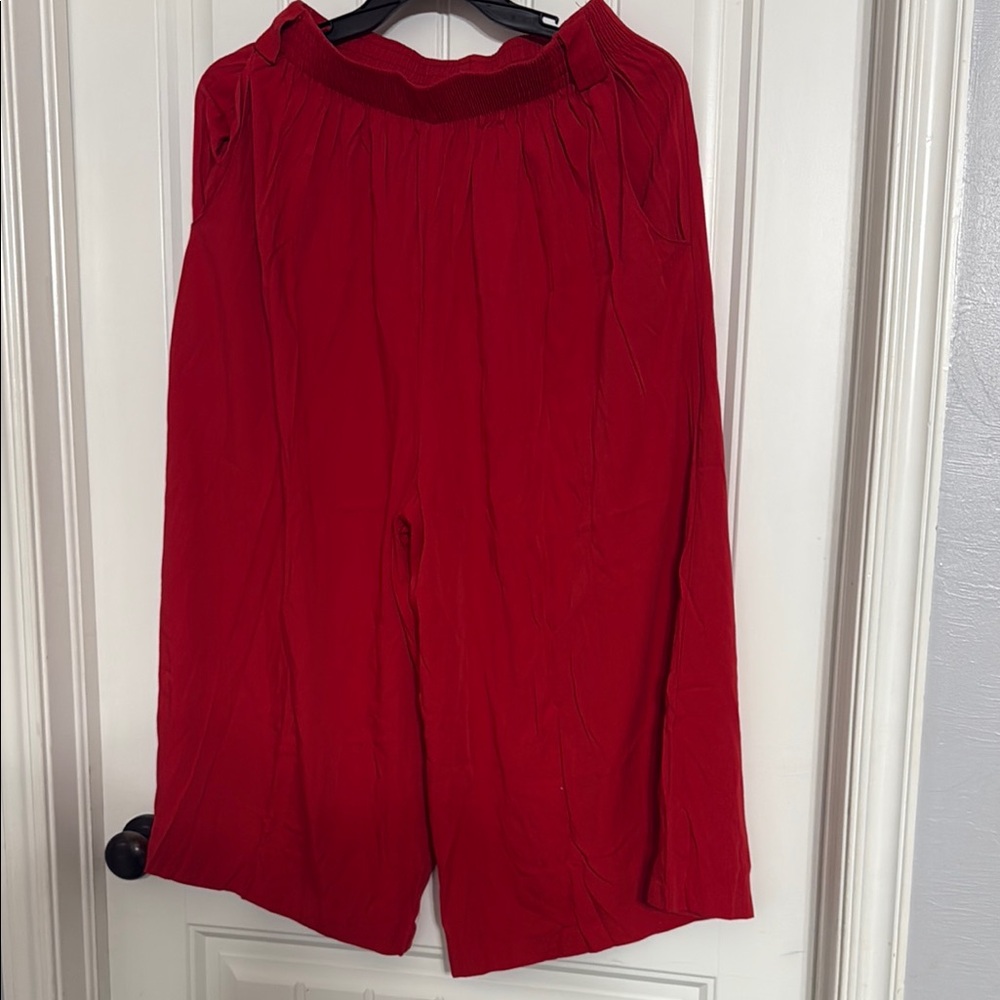 Briggs New York Red Smocked Waist Pants